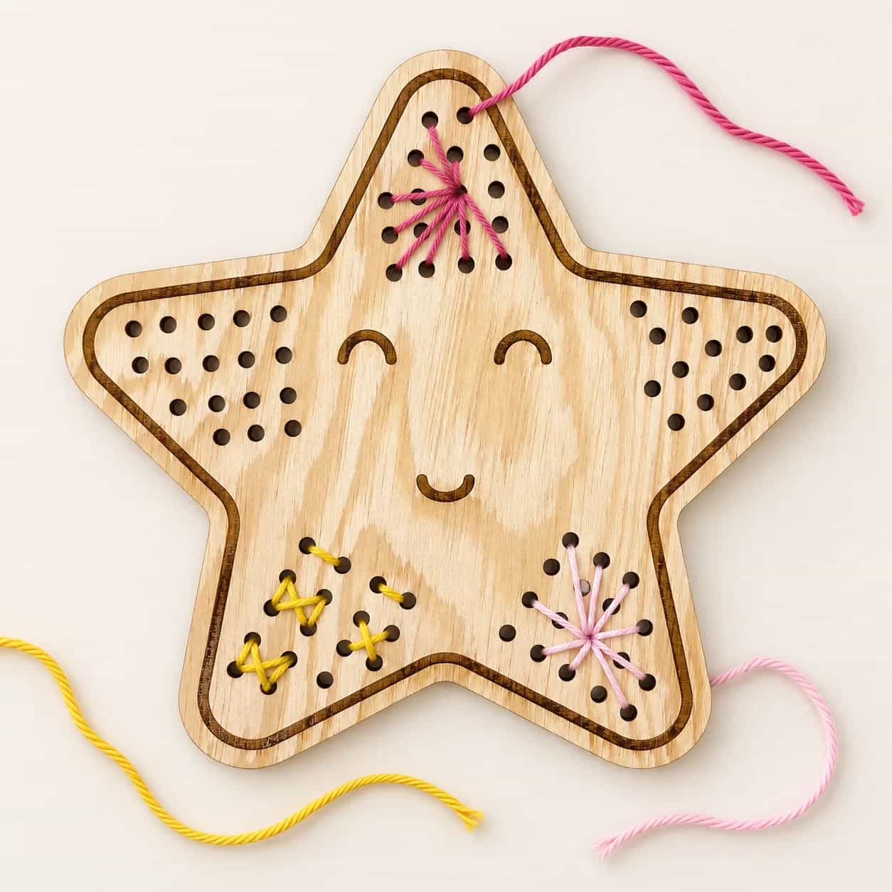 Holz-Fädelform MiniDots – Stern