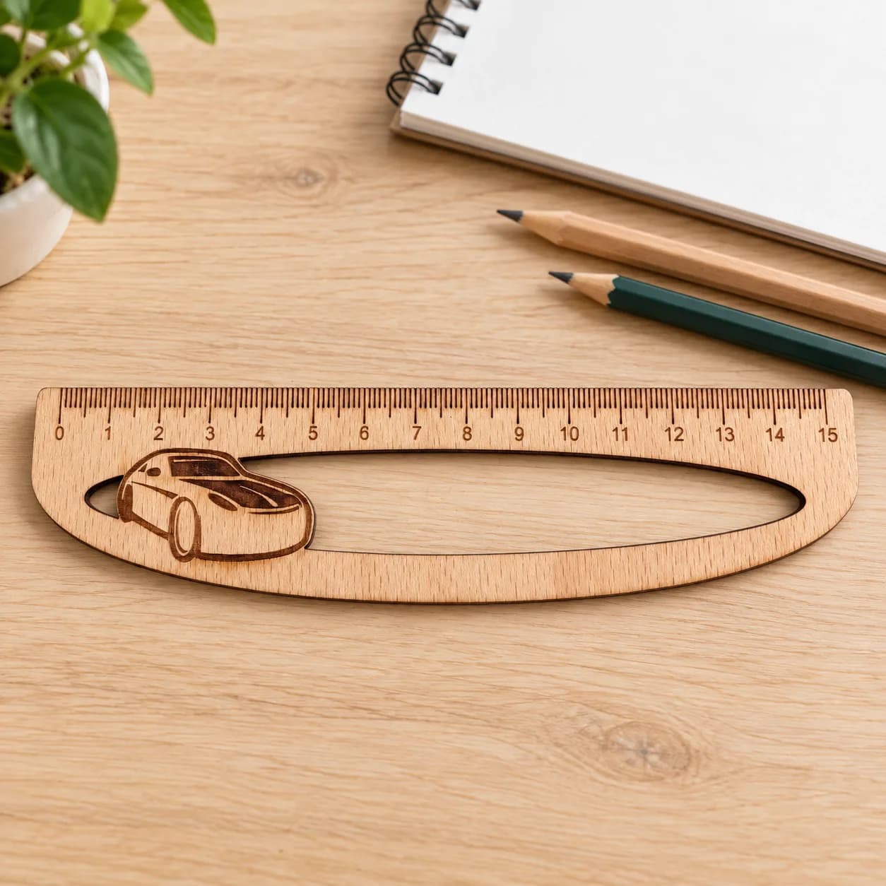 Drevené pravítko 15 cm – gravírované, športové auto
