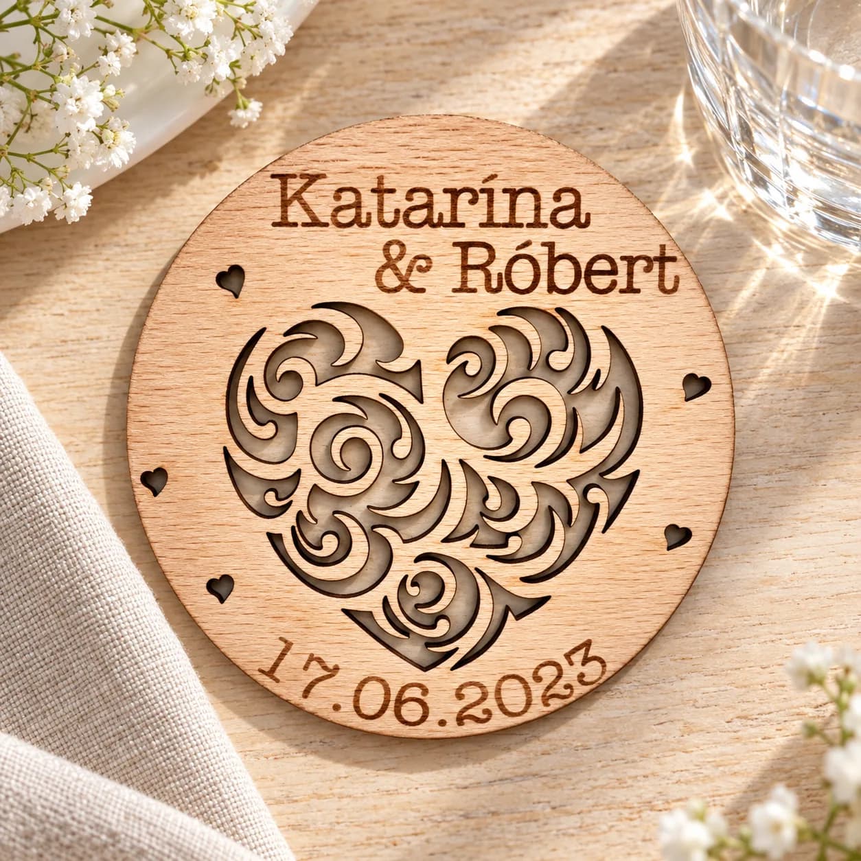 Sous-verres de mariage en bois avec prénom et date – modèle n° 10