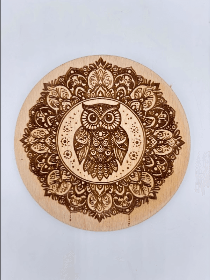 Drevená gravírovaná podtácka – Mandala sova