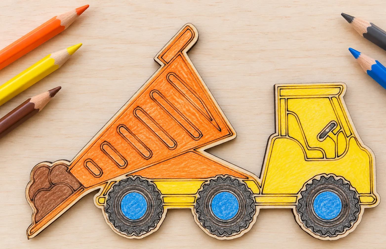 PaintMe – Plaque à colorier en bois – Voitures – Camion benne