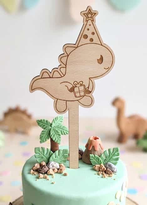 Décor à gâteau en bois – Dino