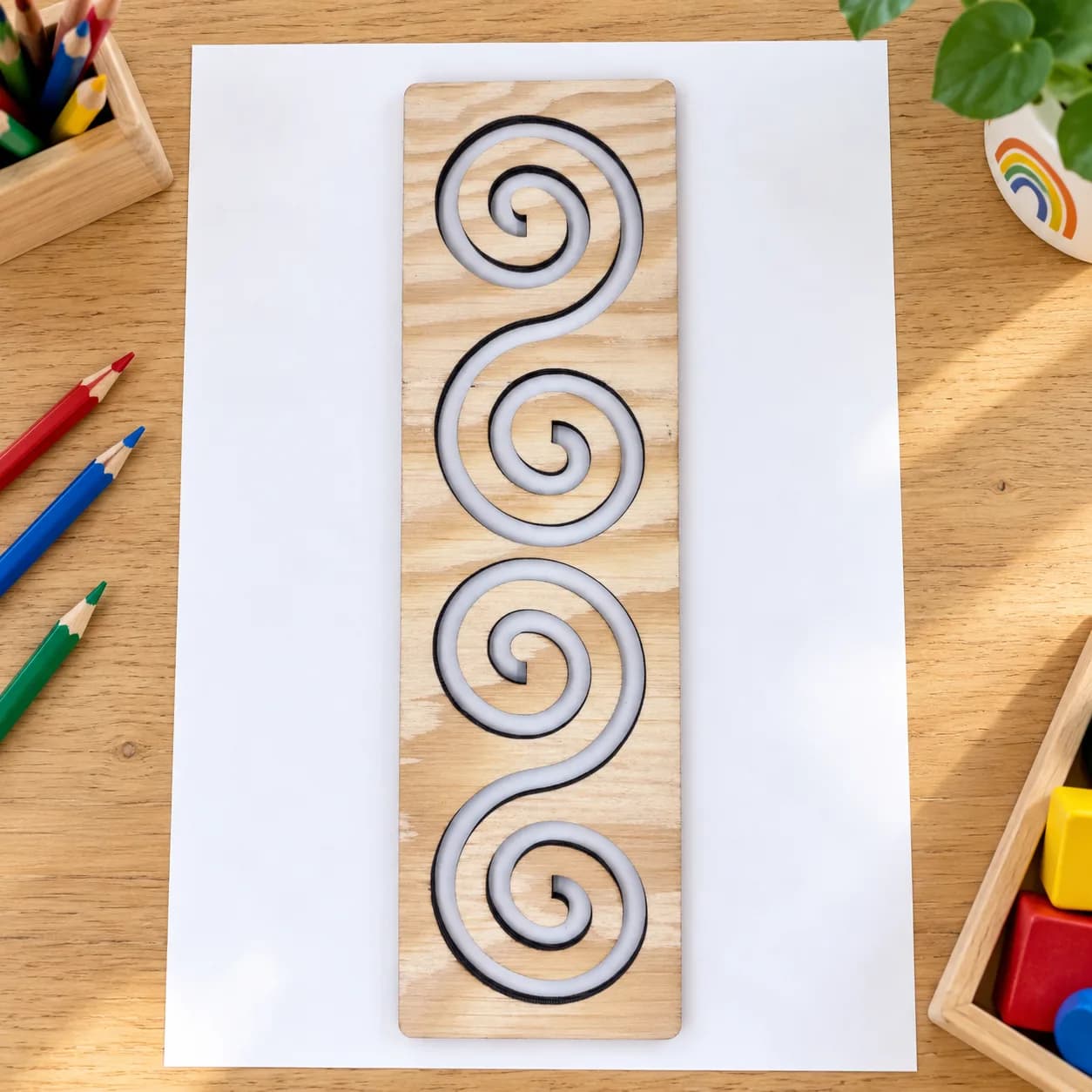 Pochoir graphomoteur MIDI (env. 20 cm) – Escargots