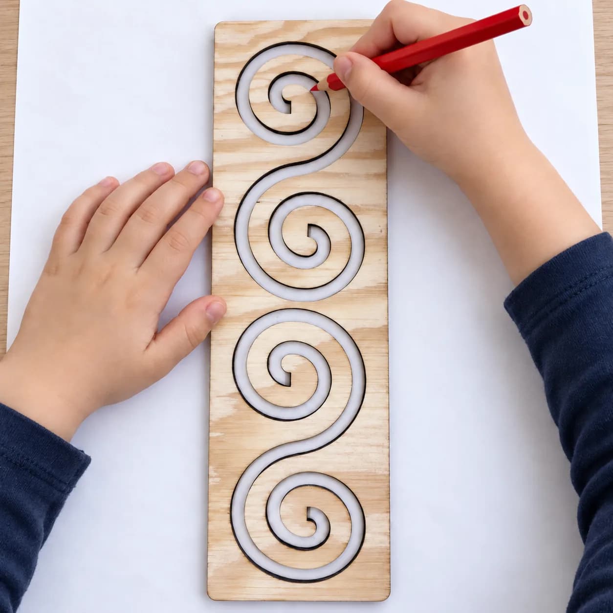 Pochoir graphomoteur MIDI (env. 20 cm) – Escargots