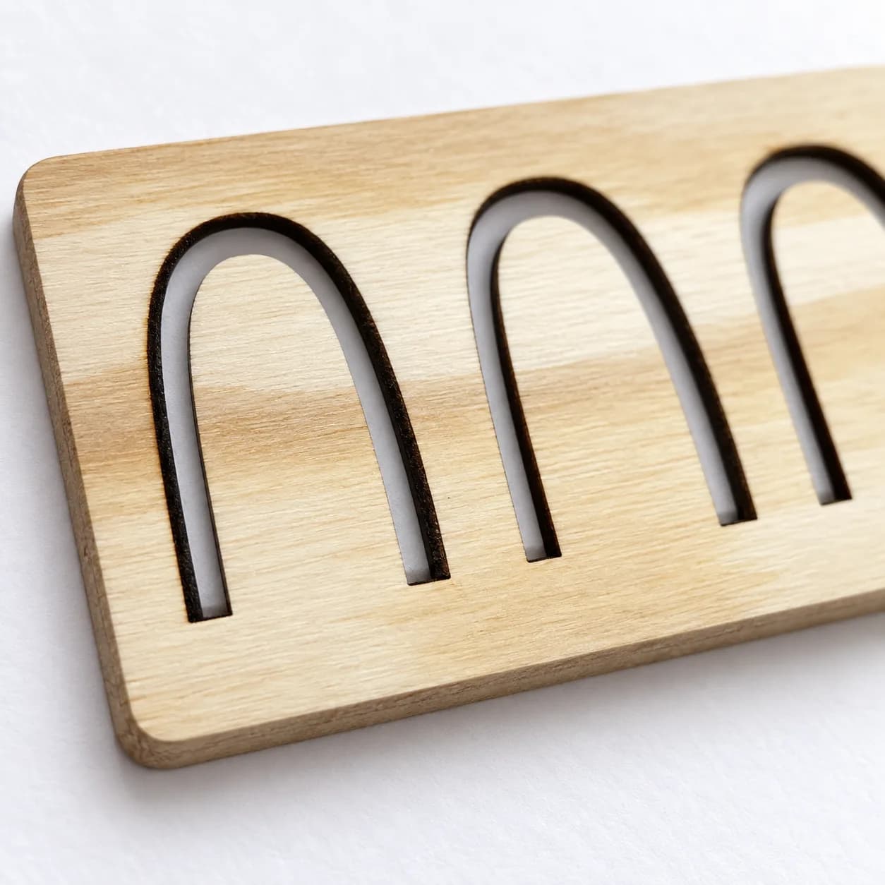 Mini pochoir graphomoteur (env. 15 cm) – Grandes courbes