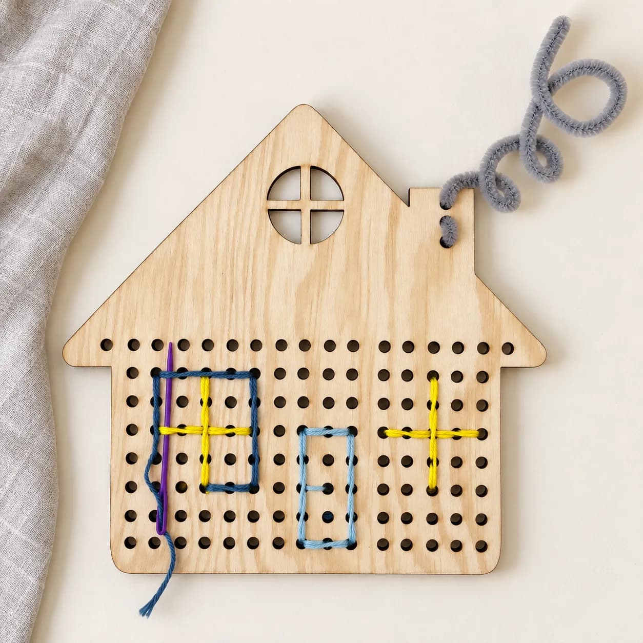 Holz-Fädelform MiniDots – Häuschen