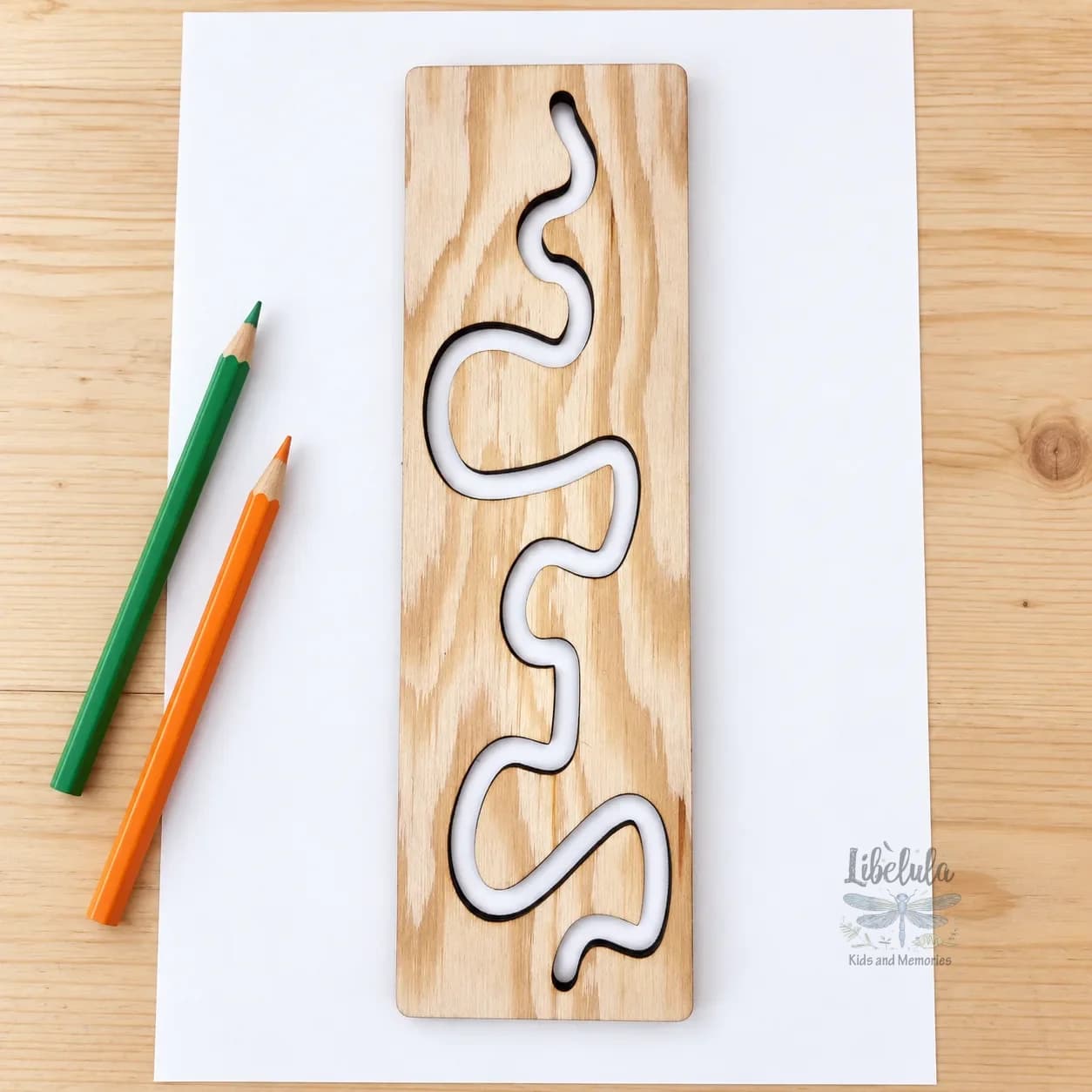 MIDI grafomotorická šablóna (cca 20 cm) – Hadík kľukatý