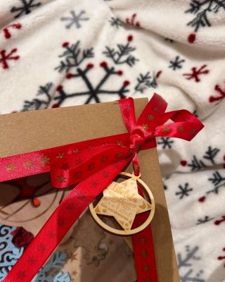 Hľadáte posledné vianočné darčeky pre zamestnancov, klientov alebo obchodných partnerov – a stále nič nevyzerá „ako to...